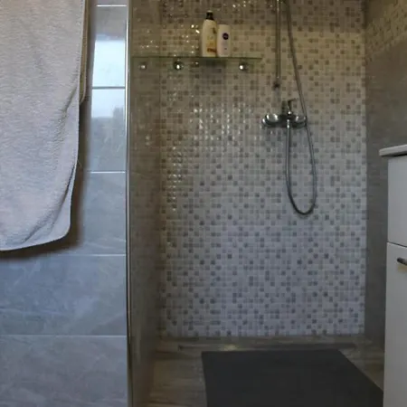 Вилла Stone House Karlo *