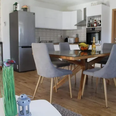 Вилла Stone House Karlo *