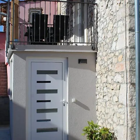 Villa Stone House Karlo